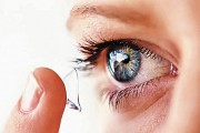 戴隐形眼镜有红血丝怎么办，戴隐形眼镜后眼睛红血丝怎么办
