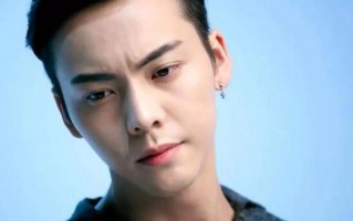 邓伦为什么没戴隐形眼镜，邓伦为什么没戴隐形眼镜了
